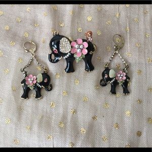 Betsey Johnson Elephant Double Ring and Earrings